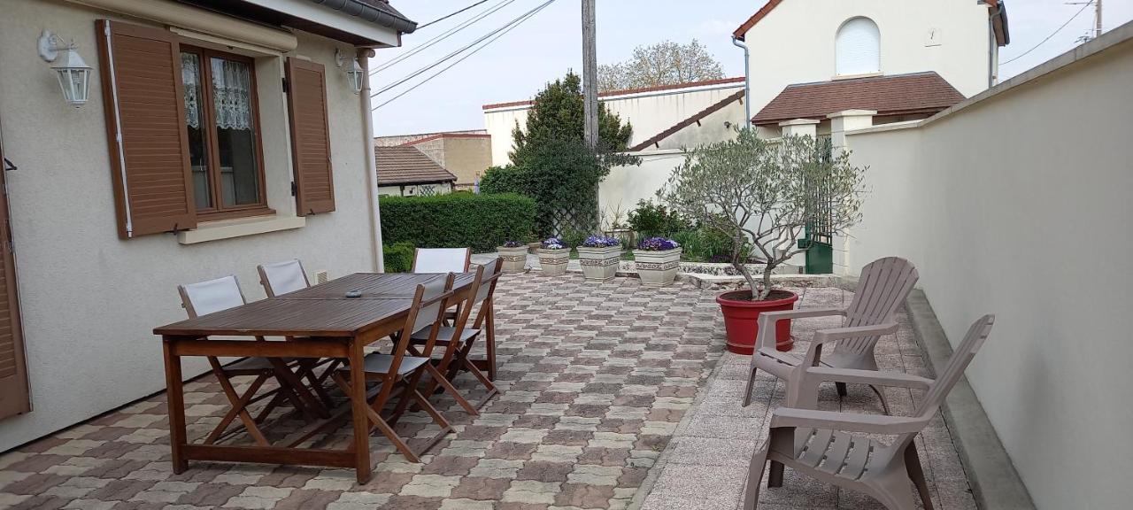 Gite Du Bel Air Festigny  Dış mekan fotoğraf